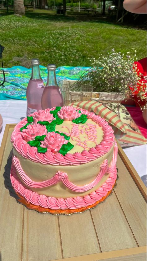 Publix Cakes Birthday, Publix Birthday Cake, Publix Birthday Cakes, Publix Cake, Publix Cakes, Faux Desserts, 19th Bday, Pool Cake, Birthday Cakes For Women