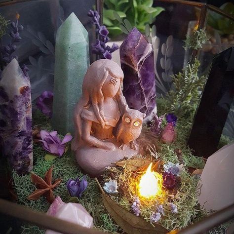 Owl Goddess, Wicca Altar, Athena Owl, Goddess Athena, In Her Garden, Ideas For Bathroom, Witches Altar, Crystal Garden, Pagan Altar