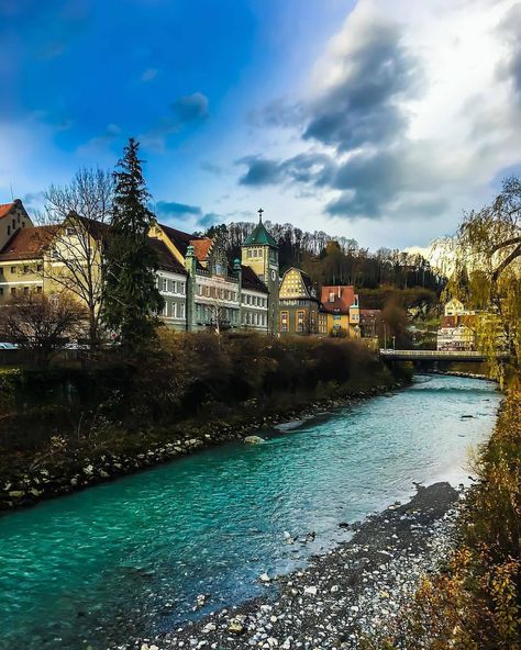 Feldkirch 🇦🇹 Austria na Instagrame: „🇦🇹 📷 @lilliatko #feldkirch #vorarlberg #österreich #austria #visitaustria #austriatoday #vscoaustria #thisisaustria #igersaustria…“ Feldkirch Austria, Feldkirch, Austria, I Am Awesome, Travel, Quick Saves, Instagram