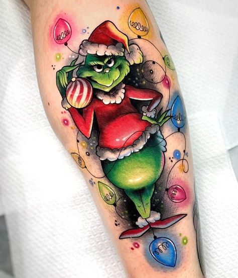 Grinch Tattoo, Tattoo Website, Gallery Tattoo, Astronaut Tattoo, Cool Nature, Christmas Tattoo, Best Tattoo Ideas, Tattoo Artwork