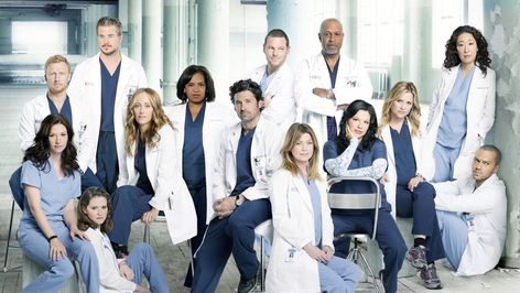 LW4 TV Show Grey's Anatomy main characters in the storyline as holding high social and educational status of being medical doctors in big city of Seattle with racial representations/stereotype. Most of the doctors are Caucasians with very unbalanced proportion of African American and Asian/Latin American races. Greys Anatomy Season 5, Kelly Mccreary, Anatomy Wallpaper, Isaiah Washington, Watch Greys Anatomy, Justin Chambers, Miranda Bailey, Callie Torres, Owen Hunt