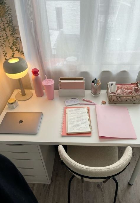 Desk For Girls Room, Pinterest Room Decor, Study Room Decor, Girly Room, Room Deco, Room Desk, Cute Room Ideas, Minimalist Room, Room Makeover Bedroom