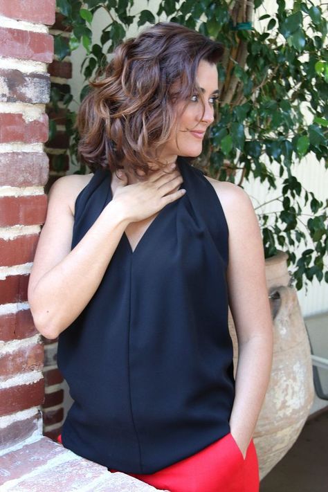 Cote de Pablo Net Worth (September 2022) Updated - Grab A Byte Ncis Ziva, Anthony Dinozzo, Emily Wickersham, Leroy Jethro Gibbs, Ziva David, Video Call With Boyfriend Screen Photo, Celebrity Updates, Hollywood Actors, New Photo Download