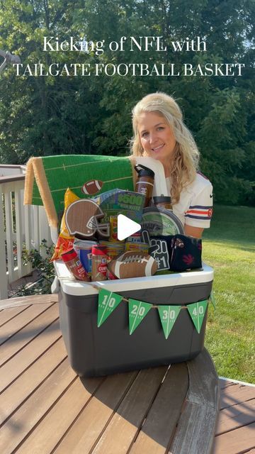 FullofHartMama on Instagram: "Football is back, baby!! 🏈 

i’m here with all your tailgate needs! Or just must have items to have around your house this season for game day! This is the perfect tailgate/football basket

Can’t forget @redgoldtomatoes with your chili

#footballisback #footballfood #tailgateparty #tailgateszn #tailgate #tailgateparty #footballbasket #footballszn #footballparty" Tailgate Silent Auction Basket, Tailgate Auction Basket, Tailgate Basket Ideas, Football Basket Ideas, Cooler Gift Basket, Tailgate Decor, School Auction Art Projects, Silent Auction Basket, Football Is Back