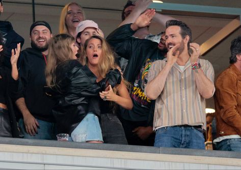 Blake Lively And Ryan Reynolds, Blake And Ryan, Chiefs Game, Estilo Taylor Swift, Swift 3, Long Live Taylor Swift, Live Taylor, Ryan Reynolds, Taylor Swift Pictures