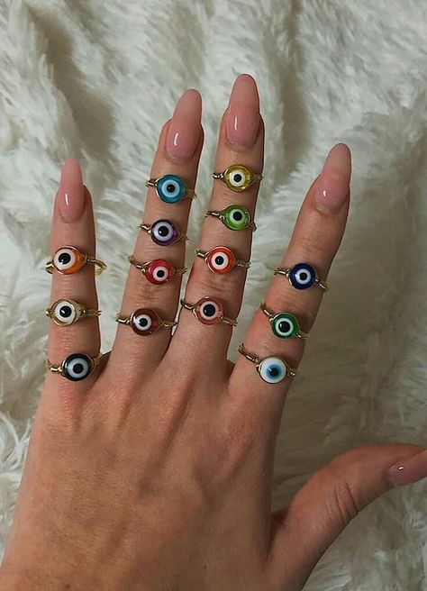 Cute Rings For Best Friends, Evil Eyes Jewellery, Eye Ring Diy, Evil Eye Gifts, Evil Eye Stuff, Evil Eye Jewelry Rings, Evil Eye Bracelet Ideas, Evil Eye Makeup, Evil Eye Jewelry Diy