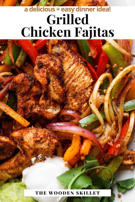 Grilled Chicken Fajitas - Learn how to make the BEST recipe for Grilled Chicken Fajitas! The perfect dinner idea for any summer night! #grilledchickenfajitas #grilledchickenfajitasmarinade #grilledchickenfajitasrecipe #grilledchickenfajitasongrill Best Chicken Fajitas, Recipe For Grilled Chicken, Fajita Ingredients, Mexican Grilled Chicken, Grilled Chicken Fajitas, Fajita Seasoning Recipe, Wooden Skillet, Fajita Marinade, Grilled Chicken Marinade