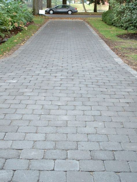 Roman Cobblestone Pavers Grey Pavers, Cobblestone Patio, Cobblestone Paving, Cobblestone Pavers, Cobblestone Driveway, Paver Patterns, Bluestone Pavers, Outdoor Pavers, Driveway Lighting