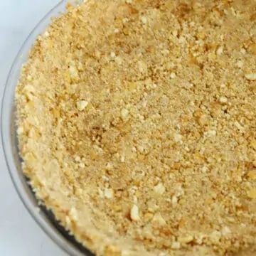 Nilla Wafer Pie Crust Recipe - The Carefree Kitchen Nilla Wafer Recipes, Graham Cracker Crust Pie Recipes, Nilla Wafer Crust, Graham Cracker Crust Recipe, Pie Crust Uses, Vanilla Wafer Crust, Homemade French Bread, French Toast Bake Recipe, Vanilla Wafer