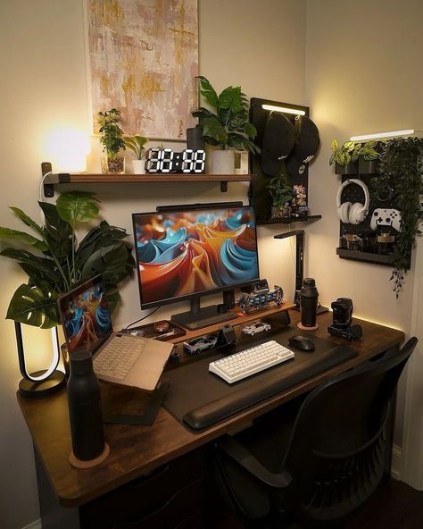 Happy Setup 👨‍💻 📸 _lifeofsx If you like setup related content follow Us... #deskgoals #desksetup #productivespaces #minimalsetup #deskinspiration #desktour #setupwars #creativespaces #workspaces #workstation #deskdecor #bedroominspo #setupinspiration #dreamsetup #desklife #diysetup #workspaceinspo #cleansetup #officedesign #officedecor #pcsetup #homeoffice #workspaceinspo #setuptour Setup Accessories, Spiderman Room Decor, Room Decor Men, Productive Home Office, Dual Monitor Desk, Mens Bedroom Decor, Tech Essentials, Cozy Desk, Computer Desk Setup