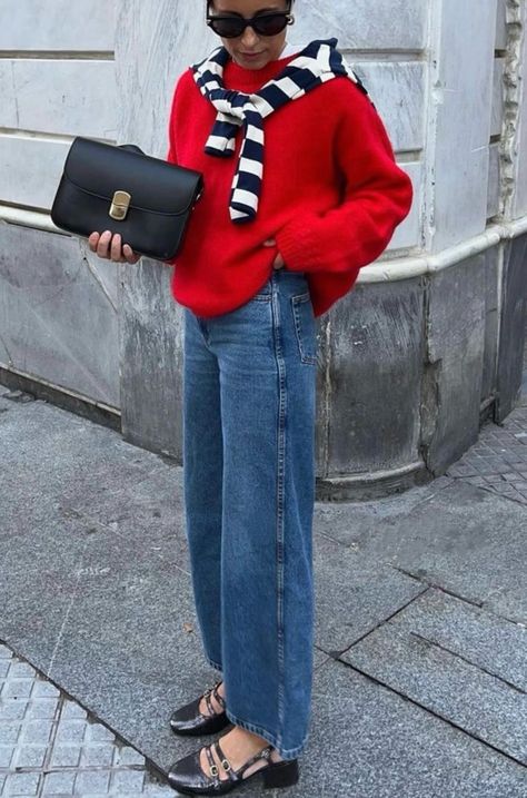 Paris Fall Outfits, Vinter Mode Outfits, Red Sweater Outfit, Ballet Flats Outfit, Skandinavian Fashion, Flats Outfit, Europe Outfits, Paris Outfits, Outfit Jeans