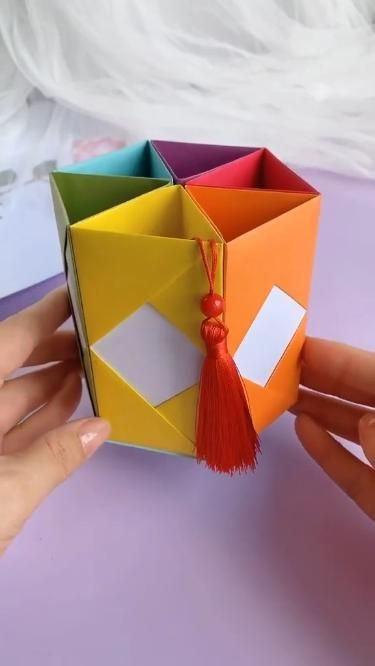 Paper Craft Ideas for Fairy Tale Themes | How to Make Paper Pinwheels: Whirlwind Fun Book Crafts Diy, Paper Craft Videos, Instruções Origami, Diy Gift Set, Pinterest Diy Crafts, Easy Paper Crafts Diy, Seni Dan Kraf, Quick Crafts, Origami Box