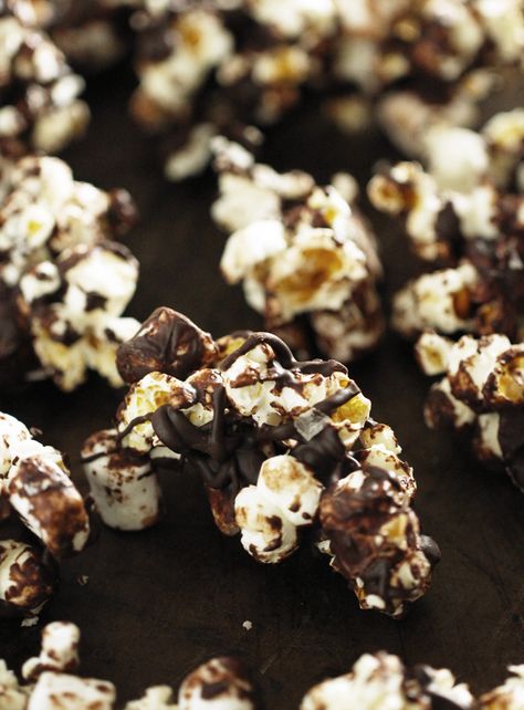 Popcorn Dessert, Marshmallow Popcorn, Chocolate Clusters, Cereal Dessert, Going Back To Work, Popcorn Treats, Chocolate Marshmallow, Old Office, Muddy Buddies