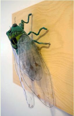 Yumi Okita Yumi Okita, Insect Fabric, Insect Sculpture, Creative Creatures, Fabric Sculpture, Sculpture Textile, Bug Art, Textile Sculpture, Beautiful Bugs