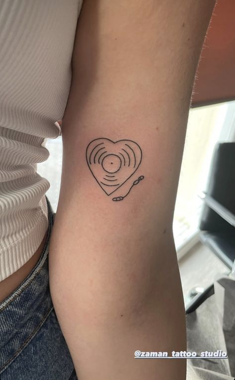 Music Inspo Tattoo, Music Artist Tattoo Ideas, Concert Tattoo Ideas, Matching Music Tattoos, Classic Rock Tattoos, Rave Tattoo Ideas, Cd Tattoo, Vinyl Record Tattoo, Concert Tattoo