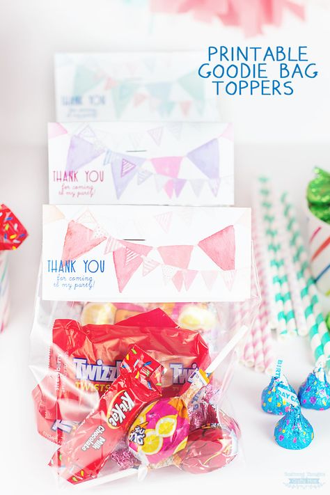 Free Printable for your Birthday Party: Thank you Printable Goodie bag toppers. Birthday Party Goodie Bags, Candy Bag Toppers, Birthday Treat Bags, Wedding Party Bags, Favor Bag Toppers, Birthday Goodie Bags, Treat Toppers, Birthday Treat, Birthday Bag