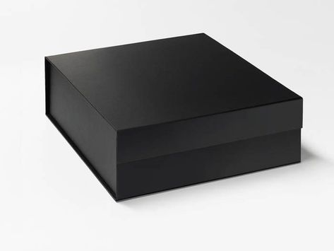 Luxury Gift Box Packaging, Towel Packaging, Folding Gift Boxes, Luxury Paper Bag, Desain Merek, Film Analysis, Corporate Gifts Business, Ecommerce Packaging, Fancy Packaging