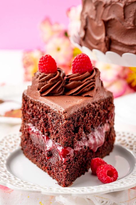 Dark Chocolate Raspberry Cake is perfect for special occasions! It’s made with two rich chocolate cake layers, homemade raspberry filling, and a whipped Chocolate Ganache frosting. Dark Chocolate Raspberry Cake, Chocolate Desserts Recipes, Chocolate Cake Homemade, Shortcake Recipes, Graduation Cake Ideas, Baking Room, Chocolate Raspberry Cupcakes, Dark Chocolate Raspberry, Whipped Chocolate Ganache