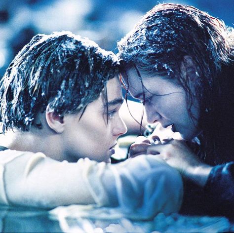 22 Years After Titanic's Release, Leonardo DiCaprio Finally Talks About That Door Scene Titanic, Water