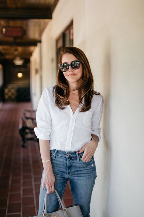 White Long Sleeves Outfit Casual Jeans, White Long Sleeves Outfit Casual, White Long Sleeves Outfit, Long Sleeves Outfit Casual, Outfit Casual Jeans, Amy Havins, French Inspired Outfits, Classic Fashion Looks, Classic Fashion Pieces