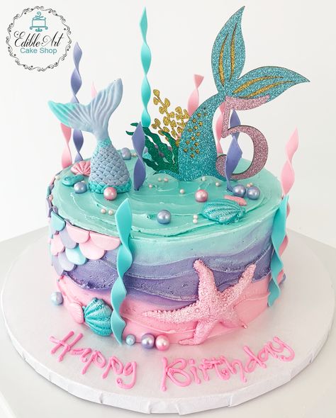 Round Mermaid Cake, Mercat Cake, Mermaid Tail Birthday Cake, Mermaid Cake Ideas, Mermaid Tail Cake, Mermaid Birthday Cake, Belle Birthday Party, Rodjendanske Torte, 14th Birthday Cakes