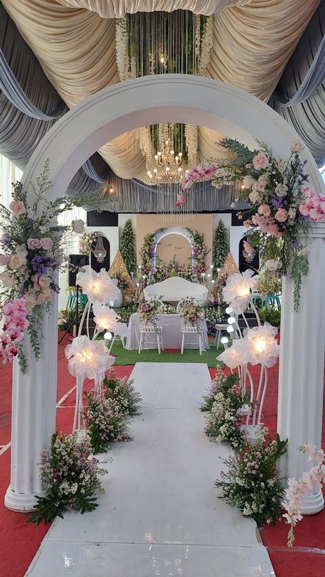 Tenda Nikahan, Background Pernikahan, Pelaminan Aesthetic, Dekorasi Wedding, Wedding Gate, Engagement Stage Decoration, Nikah Decor, Wedding Tools, Wedding Entrance Decor