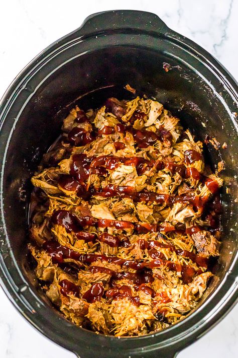 Root Beer Pulled Pork - Dish 'n' the Kitchen Pulled Pork In Crock Pot, Pork In Crock Pot, Pulled Pork Crock, Crock Pot Pulled Pork, Pork Crock, Pulled Pork Recipe Slow Cooker, Bbq Pulled Pork Recipe, Crock Pot Pulled Pork Recipe, Pork Crockpot Recipes