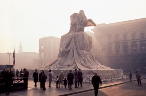 Paris In October, The House Of Usher, Christo And Jeanne Claude, House Of Usher, Jeanne Claude, Piazza Del Duomo, Jasper Johns, Max Ernst, Lifestyle Art