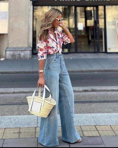 Summer Party Outfit Ideas For Women, Stripe Top And Jeans Outfit, Smart Casual Work Outfit Spring 2024, Women’s Summer Western Outfits, Light Jeans Outfit Spring, Glamorous Spring Outfits, Summer Fashion 2024 Trends Casual, Minimalist Summer 2024 Outfits, Style 2024 Womens Fashion