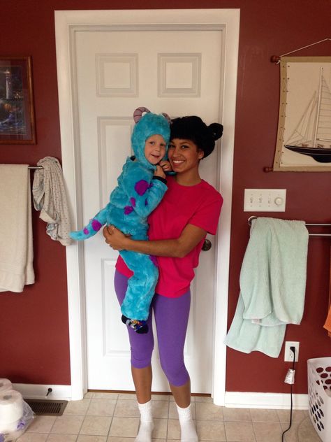 Boo and Sully from monsters inc :) nephew and Aunt costume Matching Mom And Son Halloween Costumes, Mom Baby Halloween Costumes, Boo And Sully, Sully And Boo Costume, Mother Son Halloween Costumes, Mommy Baby Halloween Costumes, Sully Halloween, Sully From Monsters Inc, Matching Family Halloween Costumes