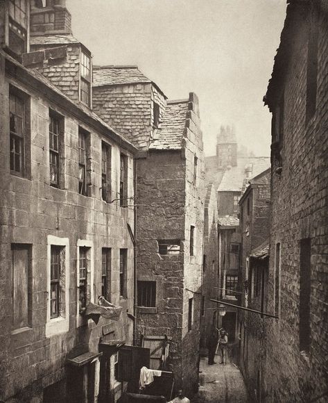 32 Victorian Street, Glasgow University, Victorian Life, John Thomas, Glasgow City, Victorian London, Victorian Photos, Old Street, Glasgow Scotland