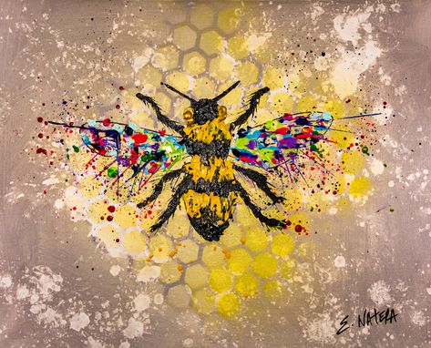 bee abstract on canvas, acrylic paint and spray paint Queen Bees Art, Stencil Street Art, Koi Painting, Bee Artwork, Bee Painting, Abstract Art Diy, Fence Art, Bee Art, Paintings Prints