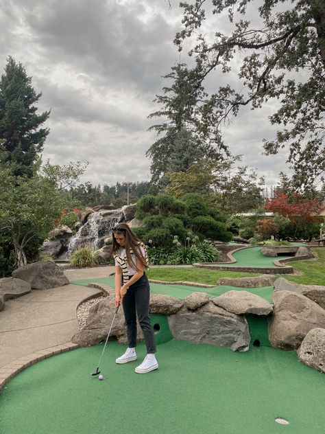 Summer Activities For Teens, Golf Putt, Social Media Manager Content, Golf With Friends, Outing Ideas, Golf Games, Putt Putt Golf, Miniature Golf Course, Golf Outing