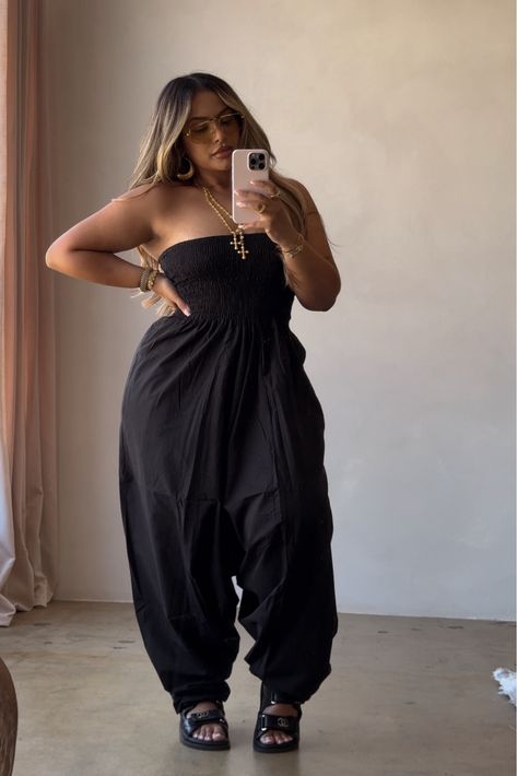 likemary Jumpsuits for Women - … curated on LTK Boho Black Women Outfits, Street Style Midsize, Oversized Jumpsuit Outfit, Jumpsuit Styling Ideas, Enroute Jewelry, Jumpsuit Outfit Black Women, Jumpsuit Outfit Fall, Minimal Fits, Jumpsuit Outfit Summer