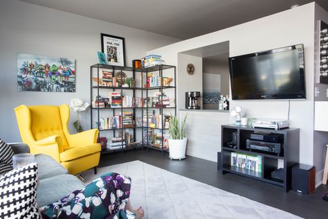 A Cozy, “Minimalist with Nerdy Flair” Studio Apartment: gallery image 6 Nerdy Living Room, Geek Living Room, Vittsjo Hack, Nerdy Home Decor, Apartment Minimalist, Cozy Studio Apartment, Nerd Room, Studio Apartments, Design Apartment