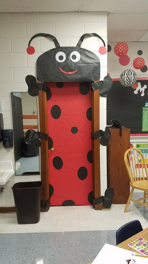 Ladybug theme Magnify Vbs 2025, Ladybug Classroom Theme, Ladybug Room, Teacher Door Decorations, Mini Beasts, Preschool Decor, School Door Decorations, Classroom Doors, Ladybug Theme