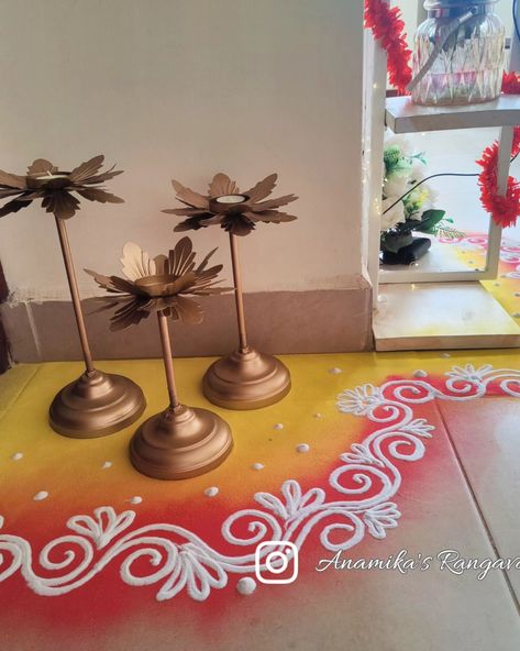 "Discover elegant and simple Rangoli designs that will beautifully enhance and elevate the ambiance of your special occasion. #RangoliDesigns #ElegantDecor #FestiveVibes #TraditionalArt #OccasionDecor #BeautifulRangoli" Rangoli Designs For Mandir, Rangoli Designs For Sides, Simple And Aesthetic Rangoli Designs, Diwali Theme Rangoli, Simple Asthetic Rangoli Design, Small Rangoli Designs Simple Diwali, Simple Rongali Design Diwali, Easy Simple Rangoli Designs, Simple Easy Rangoli Designs