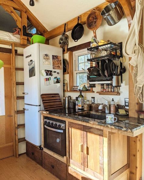 Timber Frame Tiny House, Tiny Cabin Living, Tiny Cabin Kitchen, Tiny Timber Frame, Best Organization Ideas, Small Cottage Interiors, Tiny House Storage, Shoe Cabinets, Storage Headboard