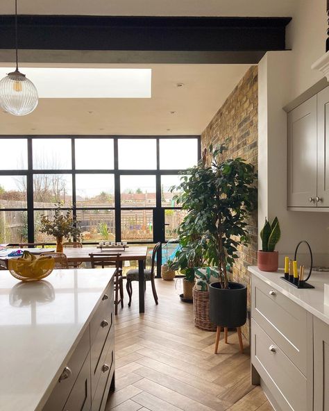 Crittal Doors Extension, Terraced House Interior, 1950s Bungalow, Edwardian House Renovation, Crittall Doors, London Terrace House, Edwardian Kitchen, Crittal Doors, Victorian Renovation