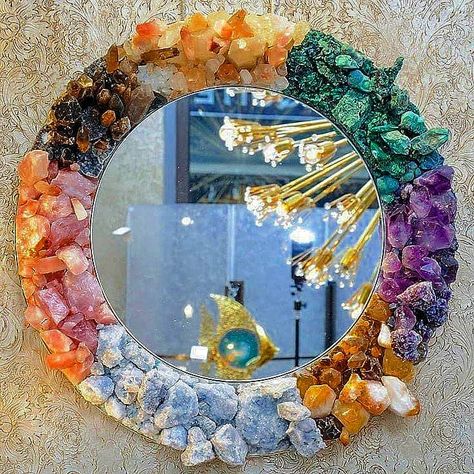 Crystal Mosaic Art, Future Esthetician, Collection Display Ideas, Gothic Crafts, Furniture Funky, Yoga Meditation Room, Make It Or Break It, Crystal Mirror, Mosaic Mirrors