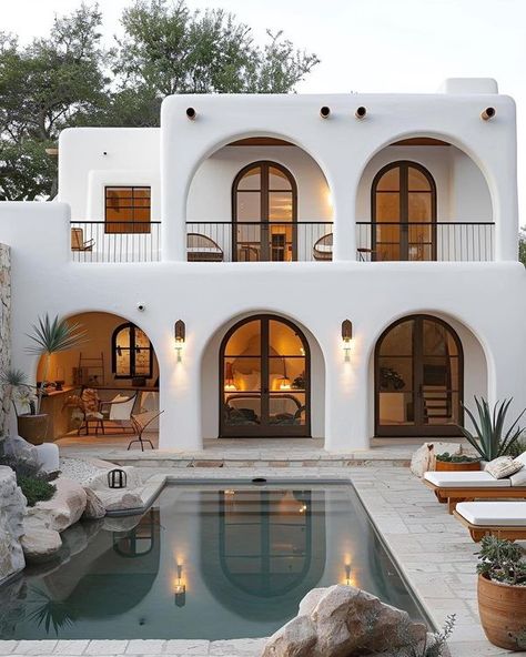 Savage Greek Style Home, Greece House, Santorini House, Timeless Interior Design, Modern Home Interior Design, Interior Design Concepts, Spanish House, Mediterranean Homes, Creative Home Decor