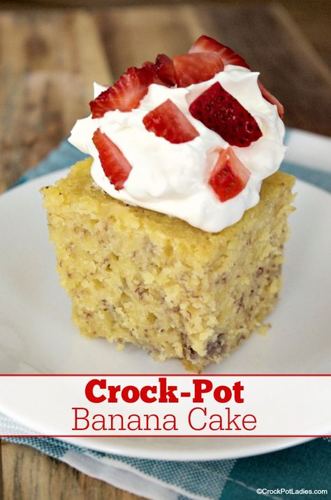 Crockpot Cake, Strawberries And Whipped Cream, Crock Pot Desserts, Banana Cake Recipe, Bowl Cake, Salty Cake, Low Carb Recipes Dessert, Orange Cake, Fresh Strawberries