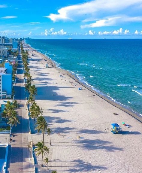 Hollywood Beach Florida, Fort Lauderdale Beach, Hollywood Beach, Tropical Destinations, Pompano Beach, Beaches In The World, Beach View, Vacation Places, Florida Travel