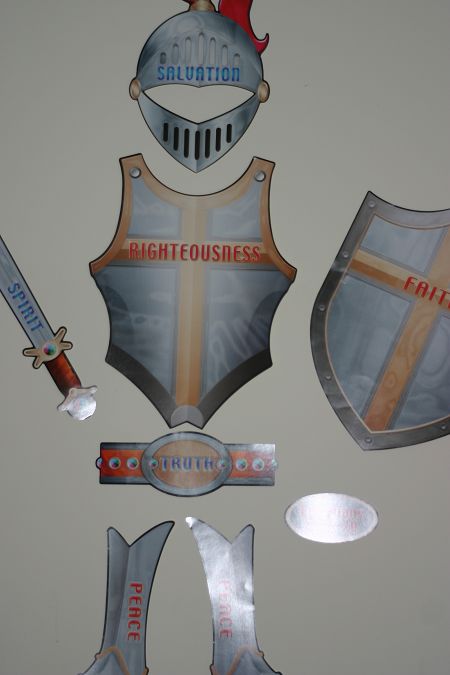 Armor Of God Lesson, Helmet Template, Kingdom Vbs, Armor Helmet, The Armor Of God, Bible Story Crafts, Church Activities, Church Crafts, Bible Activities