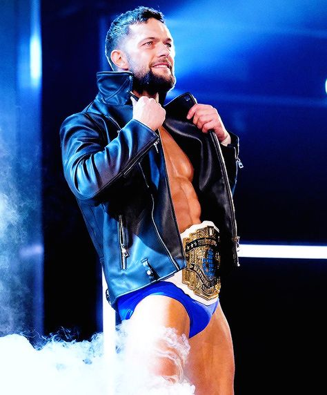 Provehito In Altum Finn Balor Aesthetic, Fin Balor, Balor Club, Bullet Club, Wrestling Stars, Finn Balor, Male Celebrities, Natsu Dragneel, Women's Wrestling