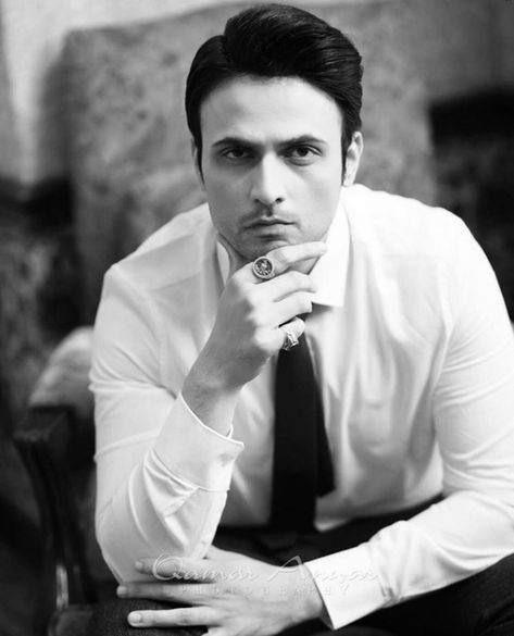 Usman Mukhtar, Instagram Beauty, Love And Respect, New Experience, Pakistan, Instagram Images, Drama, Actors, Media