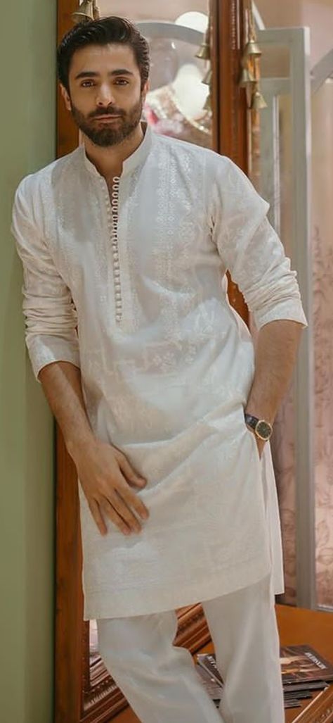 Sheryar Munawar, Kurta Pajama Men Wedding Design, Trendy Kurta For Men, Men Shalwar Kameez Design, Kurta Pajama Men Wedding, Pakistani Mens Shalwar Kameez, Shalwar Kameez For Men, Sheheryar Munawar, Engagement Couple Dress