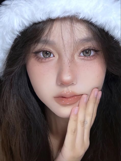 Makeup Looks Winter, Xmas Makeup, Make Up Natural, Angel Makeup, Asian Makeup Looks, Vibrant Makeup, Light Makeup Looks, Douyin Makeup, Makeup Face Charts