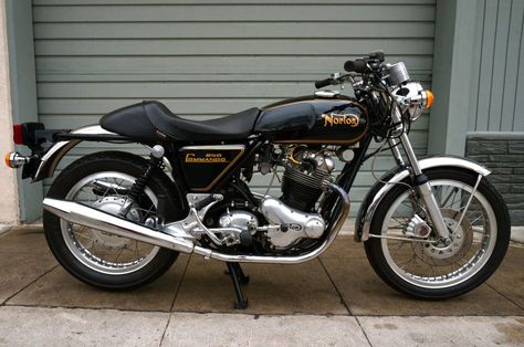 1973 Norton Commando 850 | Bike-urious Norton Commando 850, Going Commando, Norton Motorcycle, Norton Commando, Paul Williams, Custom Paint Motorcycle, Diy Motorcycle, Motorcycle Decor, British Motorcycles