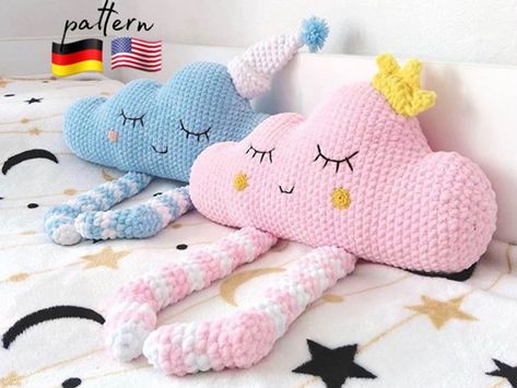 Cloud Pillow – Share a Pattern Kat Haken, Confection Au Crochet, Crochet Panda, Crochet Pillow Pattern, Pola Amigurumi, Crochet Pillows, Crochet Elephant, Crochet Simple, Haken Baby